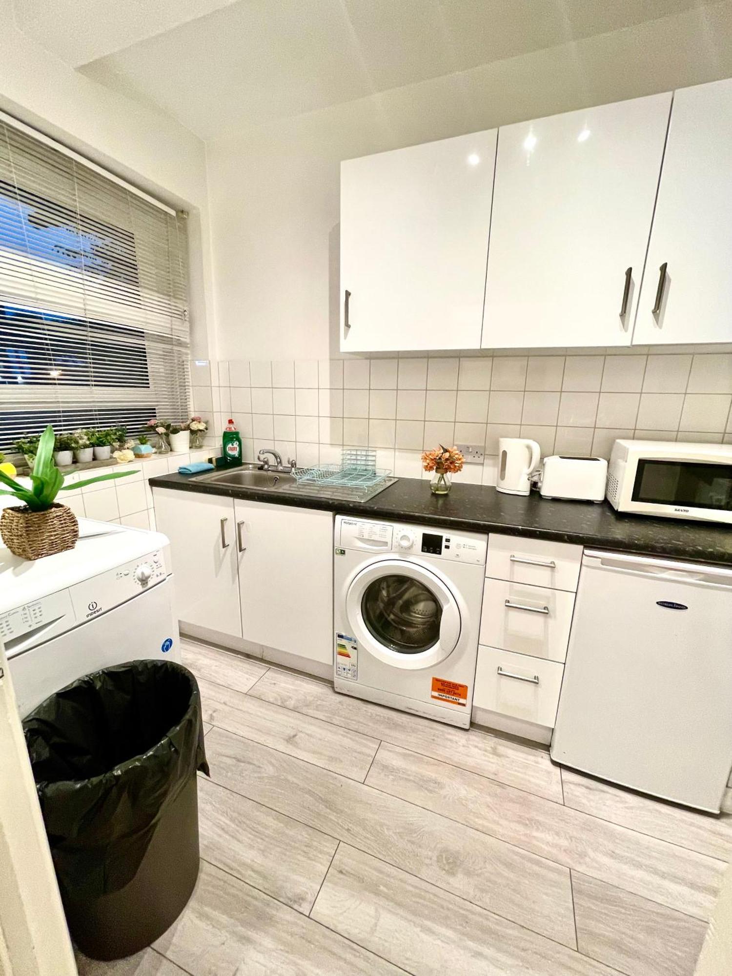 2 Bed Flat Near To London Bridge Lägenhet Exteriör bild